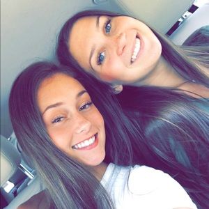 Meet your Posher, Stella